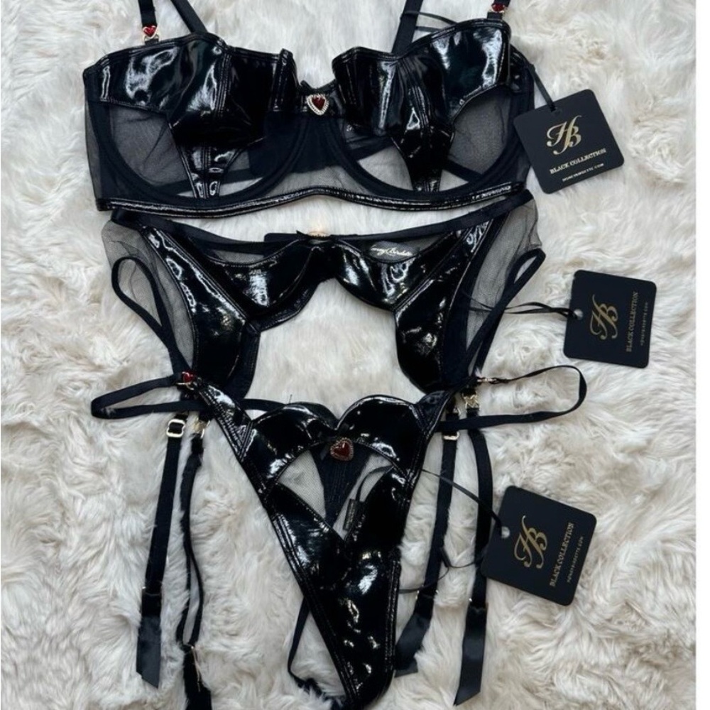 Honey Birdette ELLA Faux Leather Shine 3 Piece Set 32DDD Bra, S, S Thong